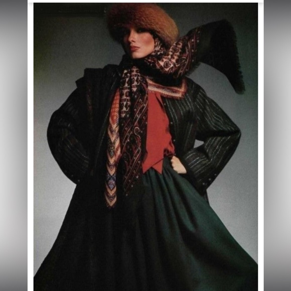 1970s Saint Laurent Rive Gauche knee length Russian Collection size EU 36 ( 4-6) - Picture 9 of 13